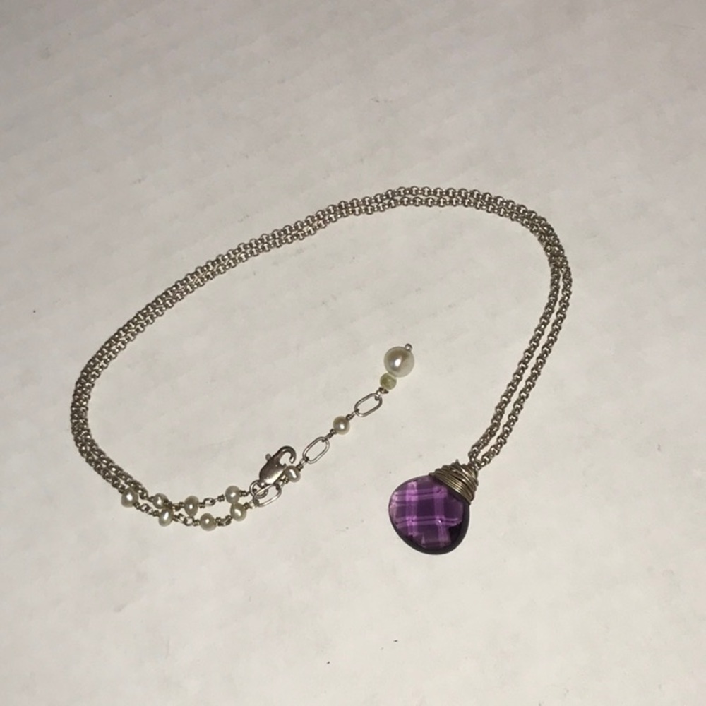 Necklace purple faceted stone